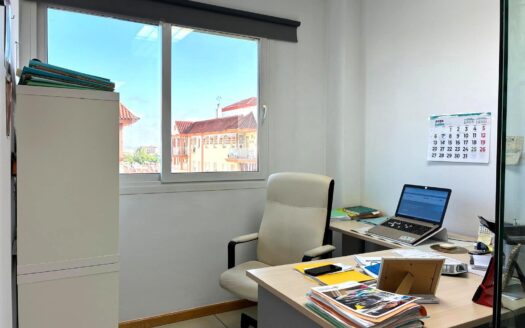 Oficina en Sevilla por Inmobiliaria Suárez